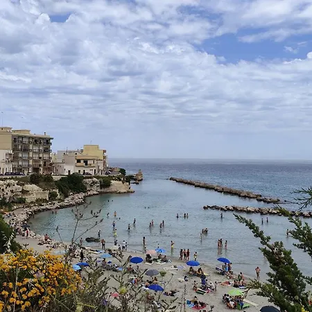 Alojamento de Acomodação e Pequeno-almoço Mare E Spiagge Mon 3*