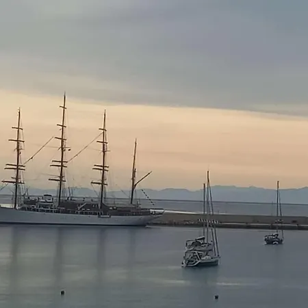 Alojamento de Acomodação e Pequeno-almoço Mare E Spiagge Mon